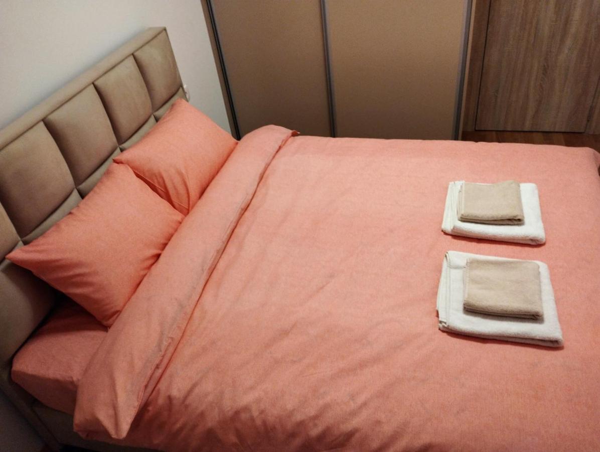 South Side Apartment Podgorica Buitenkant foto