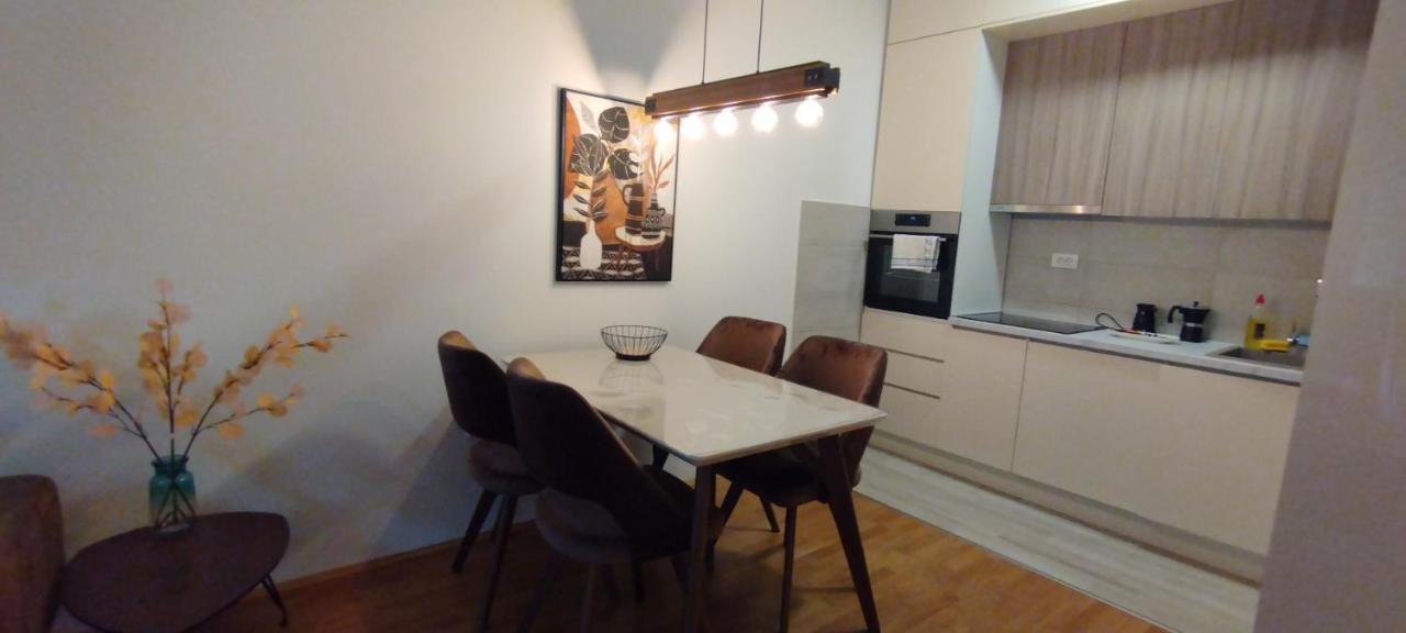 South Side Apartment Podgorica Buitenkant foto